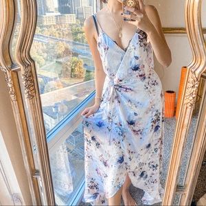 SOLD//Show me your Mumu Floral White Tie Waist Ruffle Wrap Dress Floral Large